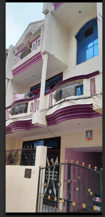 South-Facing 95 Gaj House in Lal Bangla